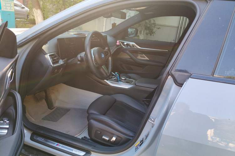 Used BMW i4 2022 eDrive40 Left Front Seat