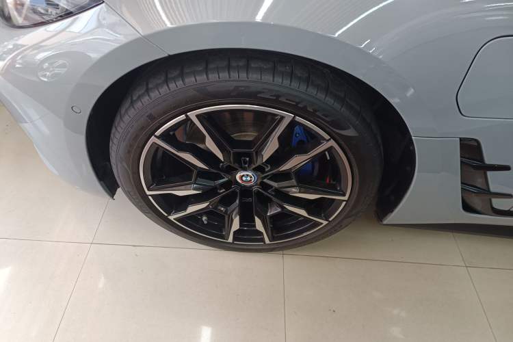 Used BMW i4 2022 M50 Left Front Wheel Hub