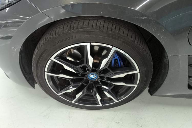 Used BMW i4 2022 M50 Left Front Wheel Hub