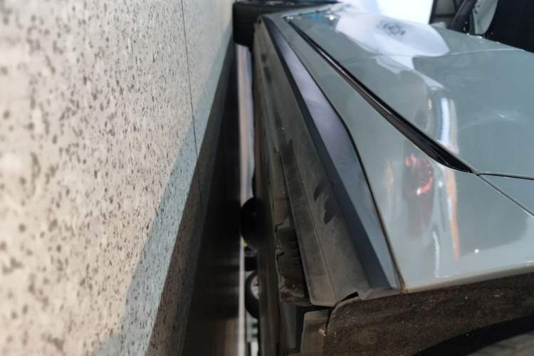 Used BMW i4 2022 eDrive40 Left Side Sill