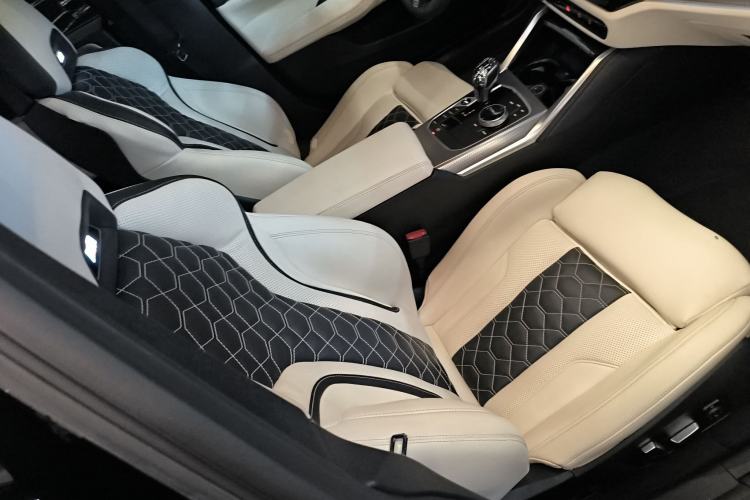 Used BMW i4 2022 M50 Right Front Seat