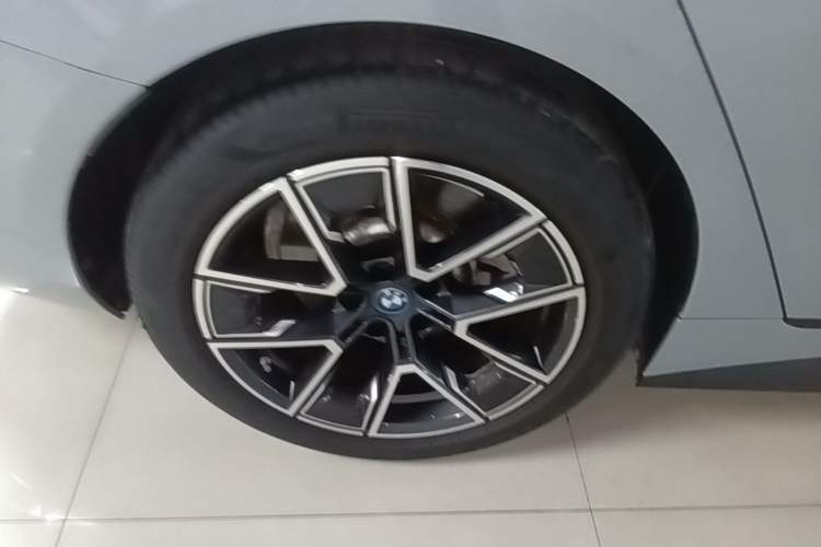 Used BMW i4 2022 eDrive40 Right Rear Wheel Hub