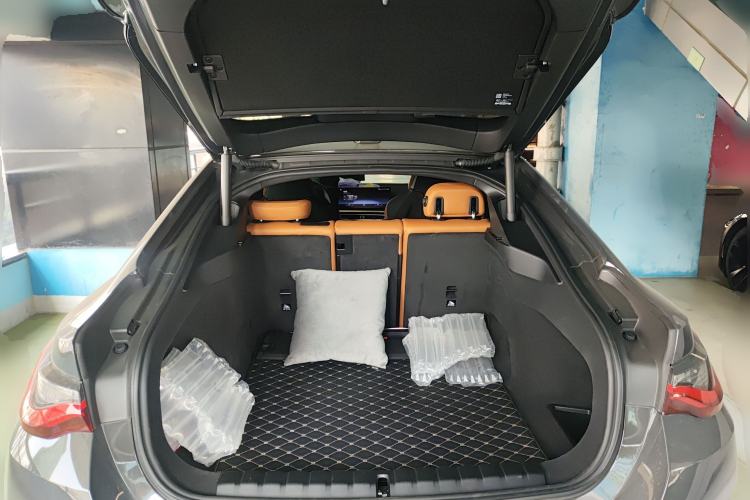 Used BMW i4 2022 M50 Trunk