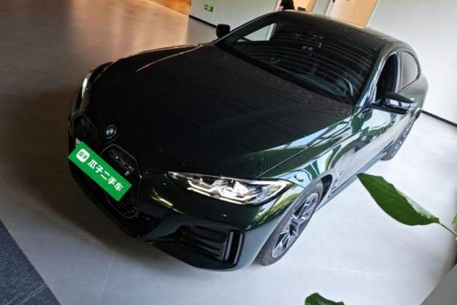 Ojetý BMW i4 2022 eDrive40