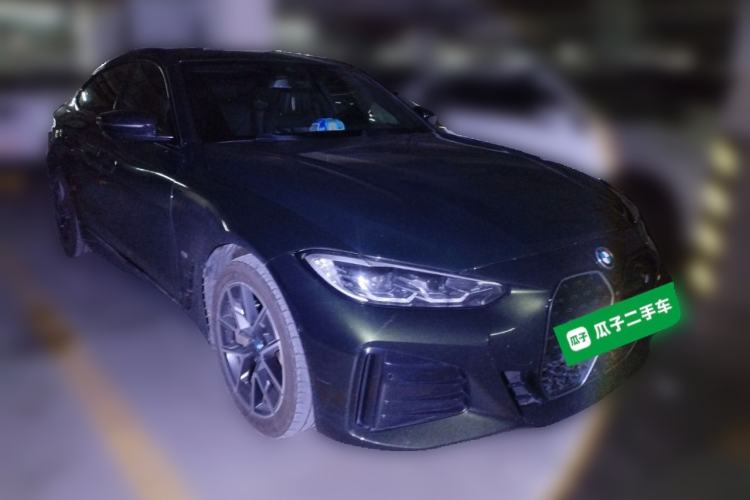 Used BMW i4 2022 eDrive40 Front Right 45 Deg