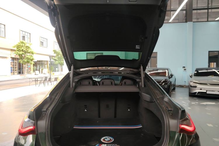 Used BMW i4 2022 M50 Trunk