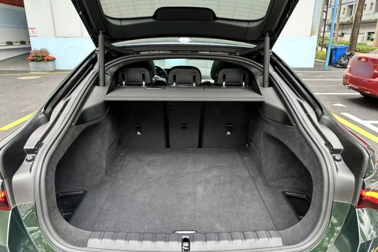 Used BMW i4 2022 eDrive40 Trunk