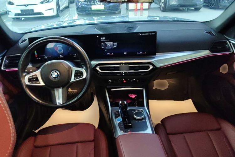 Used BMW i4 2022 eDrive40 Center Console