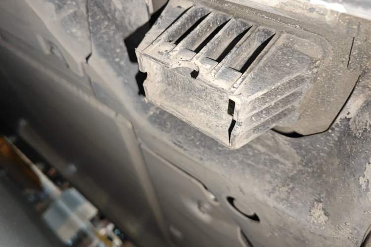 Used BMW i4 2022 M50 Chassis Rear Left