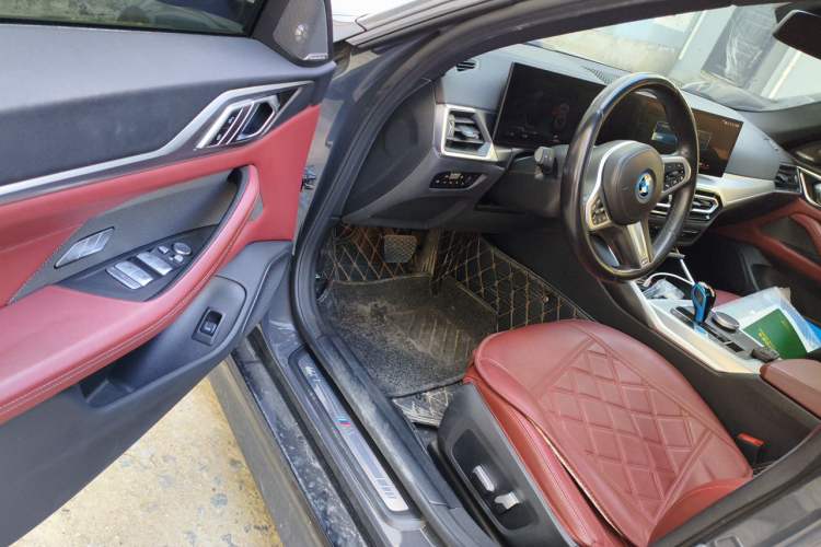 Used BMW i4 2022 eDrive40 Driver Seat