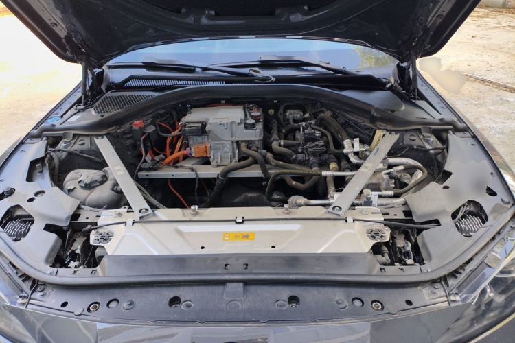 Used BMW i4 2022 eDrive40 Engine Bay