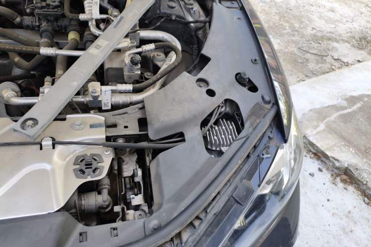 Used BMW i4 2022 eDrive40 Engine Bay Left