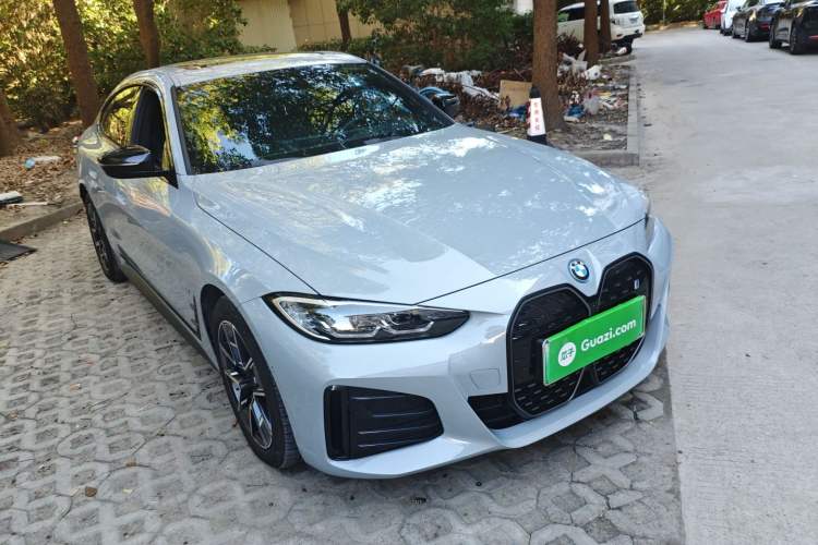 Used BMW i4 2022 eDrive40 Exterior 2