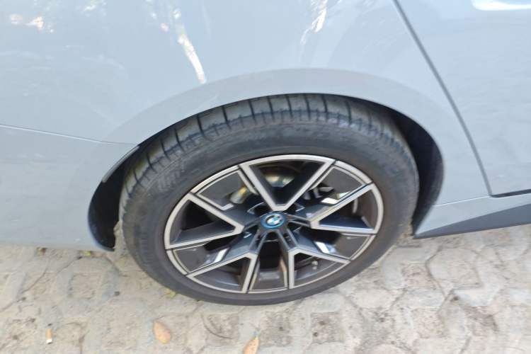 Used BMW i4 2022 eDrive40 Exterior 8