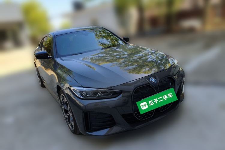 Used BMW i4 2022 eDrive40 Front Right 45 Deg
