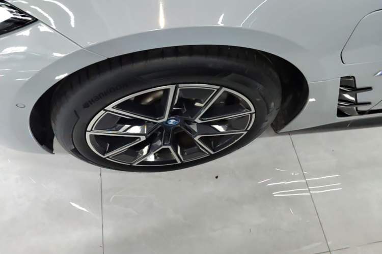 Used BMW i4 2022 eDrive40 Left Front Wheel Hub