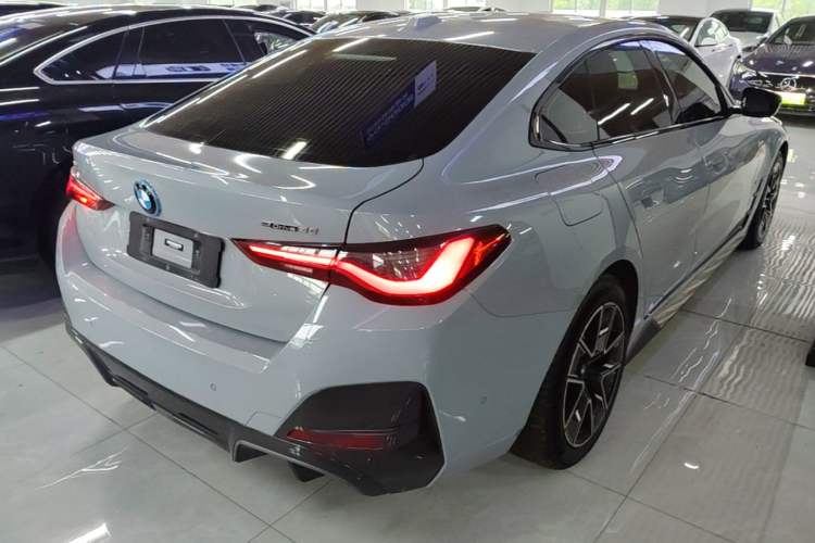 Used BMW i4 2022 eDrive40 Rear Right 45 Deg