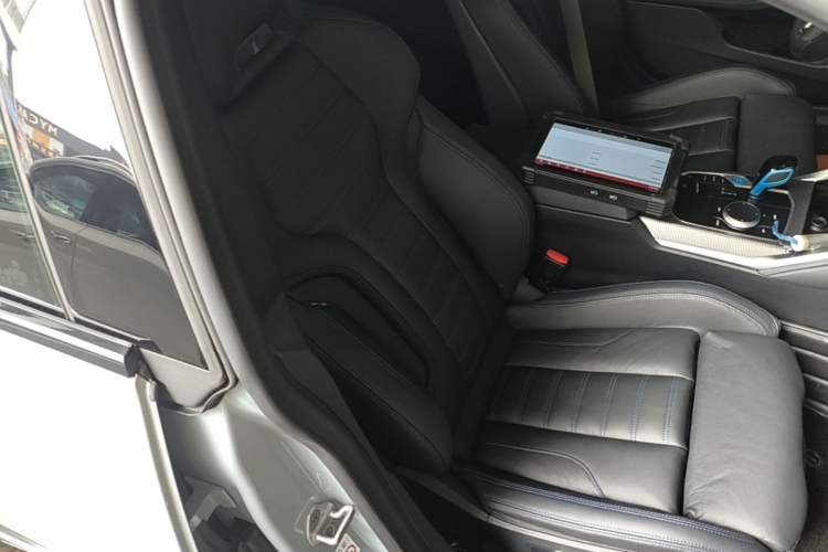 Used BMW i4 2022 M50 Right Front Seat
