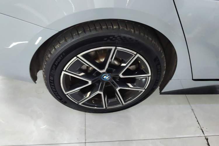 Used BMW i4 2022 eDrive40 Right Rear Wheel Hub
