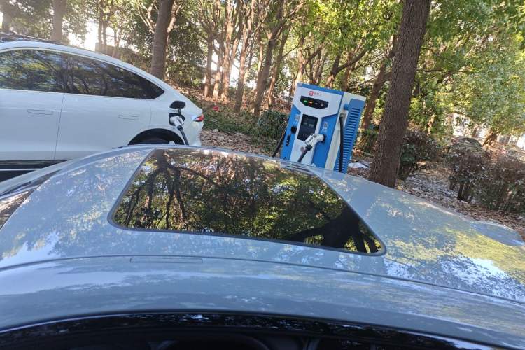 Used BMW i4 2022 eDrive40 Roof
