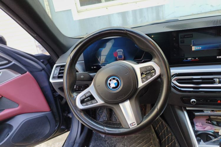Used BMW i4 2022 eDrive40 Steering Wheel