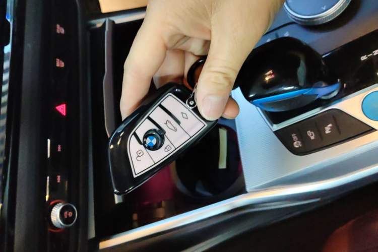 Used BMW i4 2022 eDrive40 Vehicle Key