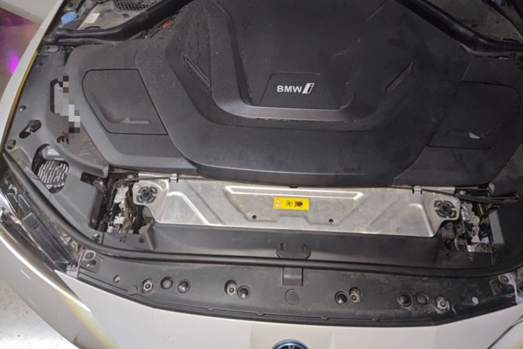 Used BMW i4 2022 eDrive40 Engine Bay