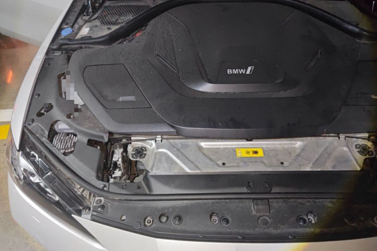 Used BMW i4 2022 eDrive40 Engine Bay Right