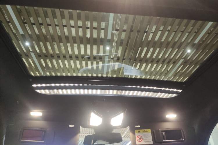 Used BMW i4 2022 eDrive40 Headliner