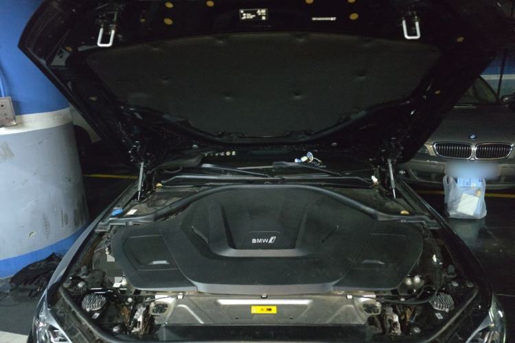 Used BMW i4 2023 eDrive40 Engine Bay