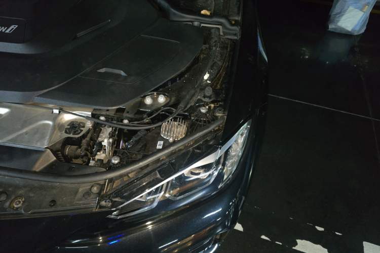 Used BMW i4 2023 eDrive40 Engine Bay Left
