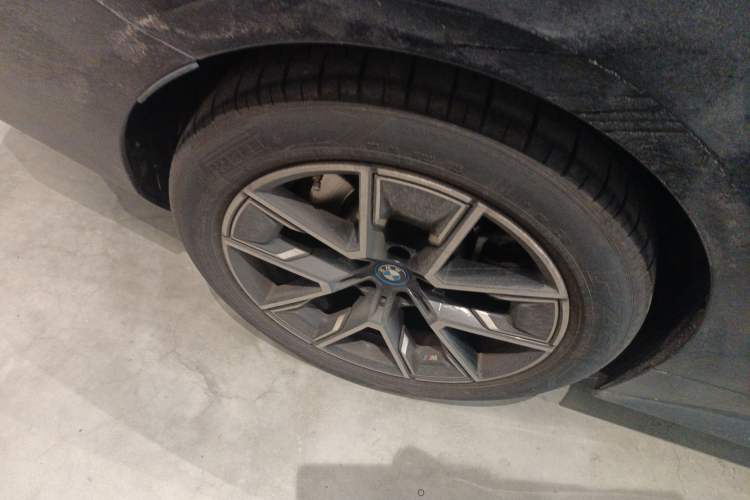 Used BMW i4 2023 eDrive35 Exterior 8