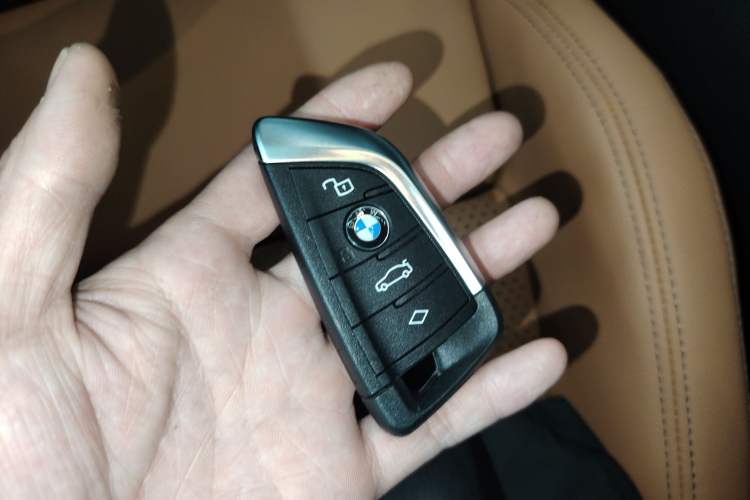 Used BMW i4 2023 M50 Interior 1