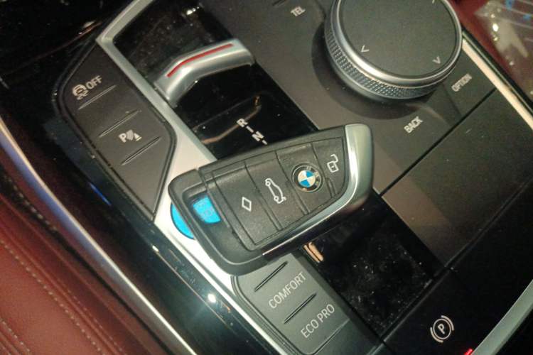 Used BMW i4 2023 eDrive35 Interior 1
