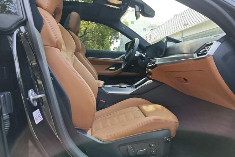 Used BMW i4 2023 M50 Interior 3