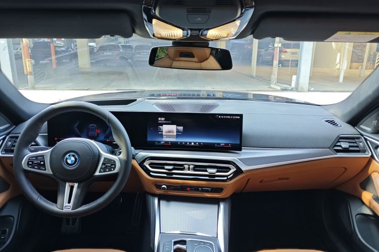 Used BMW i4 2023 M50 Interior 7