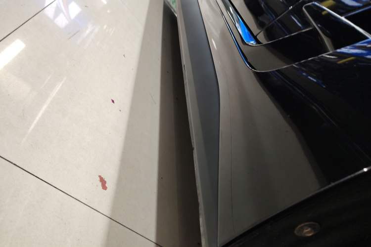 Used BMW i4 2023 M50 Right Side Sill