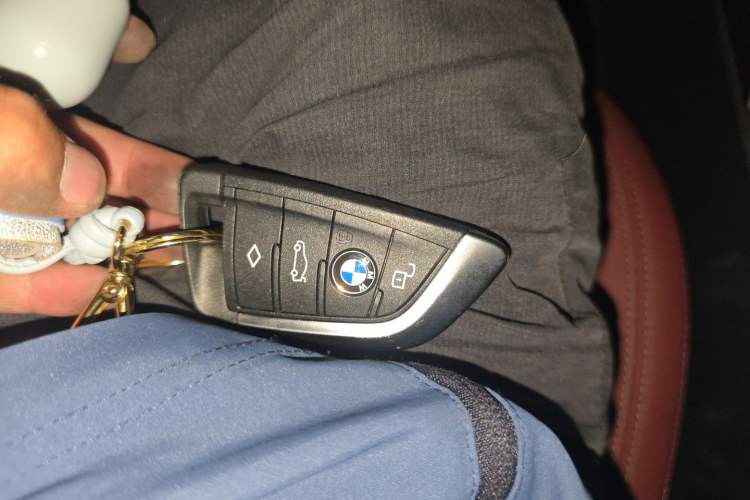 Used BMW i4 2023 eDrive40 Vehicle Key