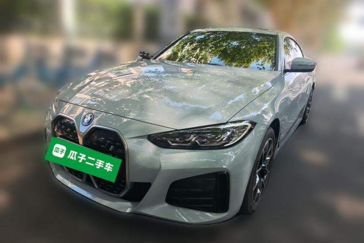 BMW i4 2023 eDrive35