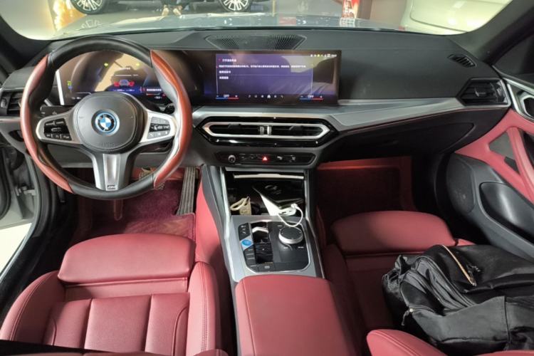 Used BMW i4 2023 eDrive40 Center Console
