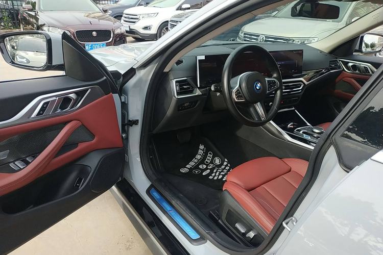Used BMW i4 2023 eDrive35 Driver Seat