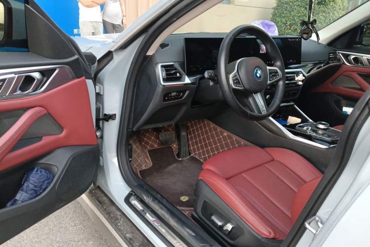Used BMW i4 2023 eDrive35 Driver Seat
