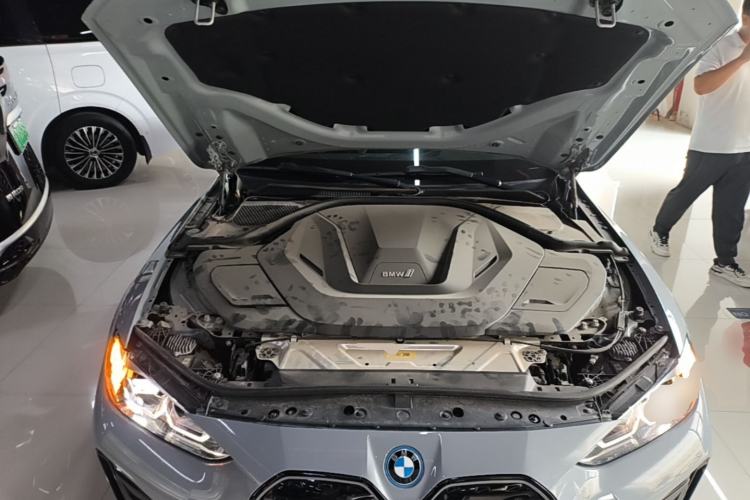 Used BMW i4 2023 eDrive40 Engine Bay