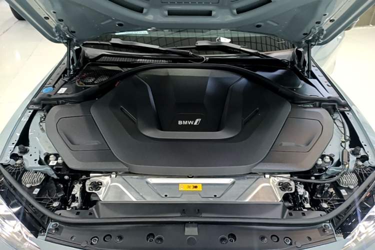 Used BMW i4 2023 eDrive35 Engine Bay