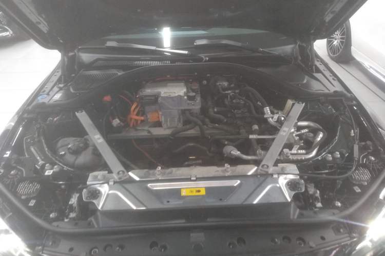 Used BMW i4 2023 eDrive40 Engine Bay