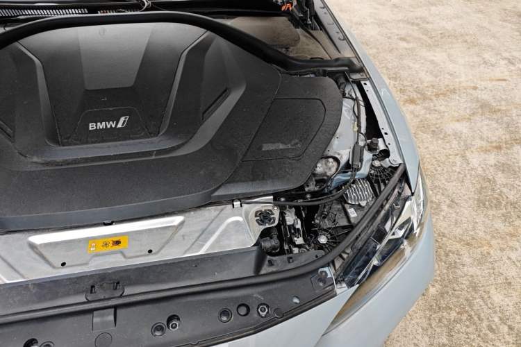 Used BMW i4 2023 eDrive35 Engine Bay Left