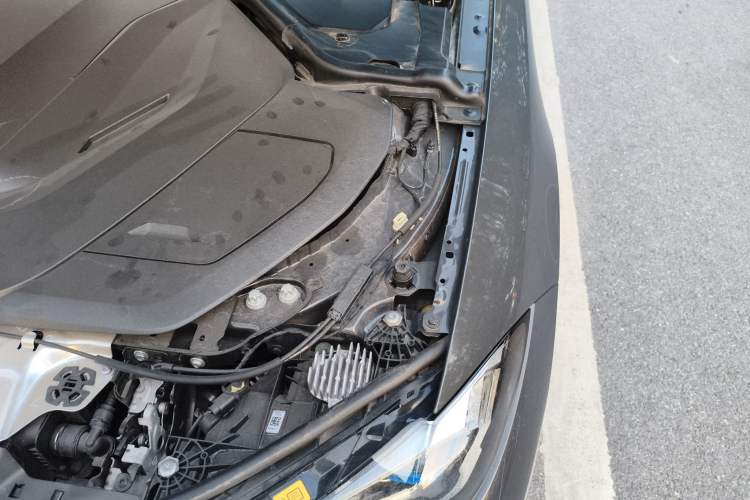 Used BMW i4 2023 M50 Engine Bay Left