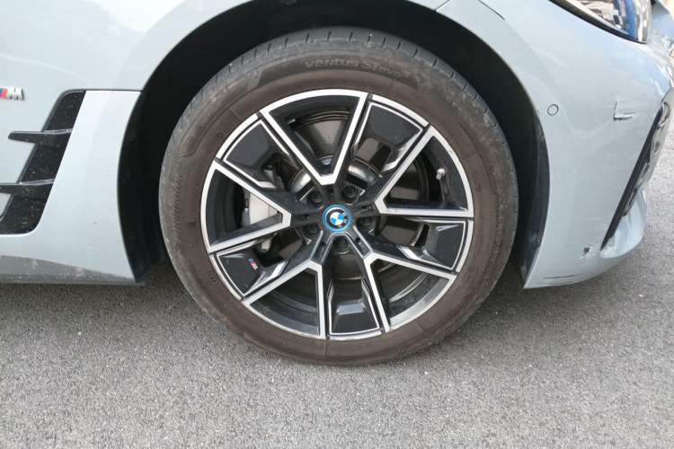 Used BMW i4 2023 eDrive35 Exterior 1