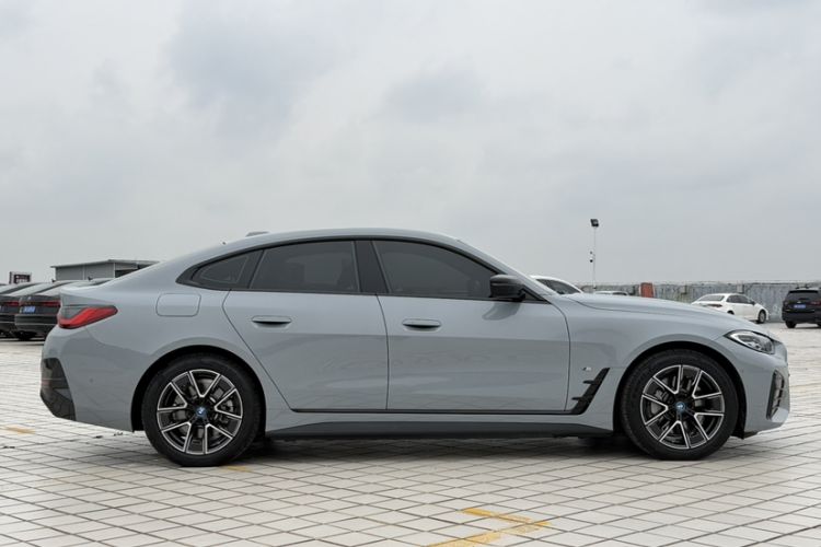 Used BMW i4 2023 eDrive40 Exterior 4