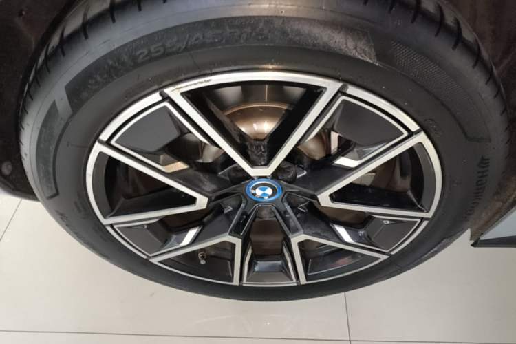 Used BMW i4 2023 eDrive40 Exterior 5